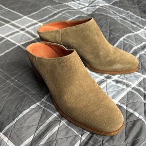 Natalia Blanco Olive Suede Mules Sz 38 Made in Spain